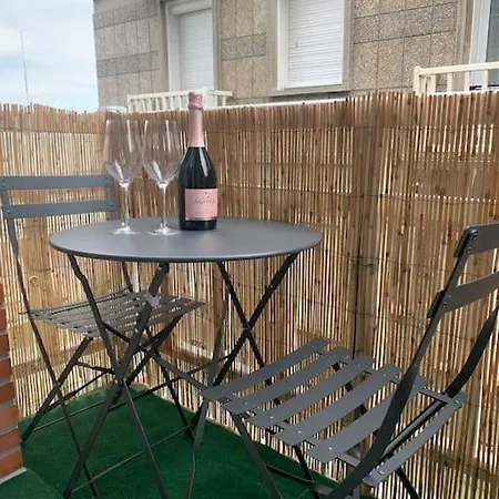 Appartement A Saint Valery En Caux - 150M Plage - Parking Prive *